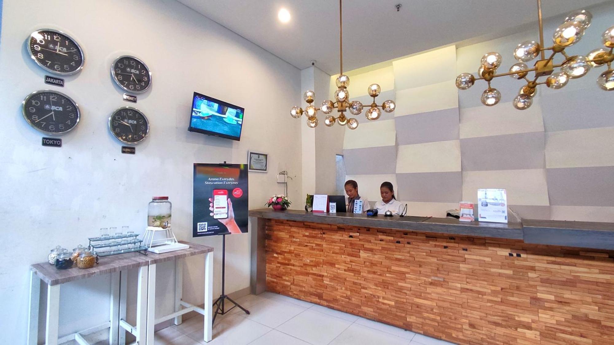 Votel Hotel Charis Tuban Tuban  المظهر الخارجي الصورة