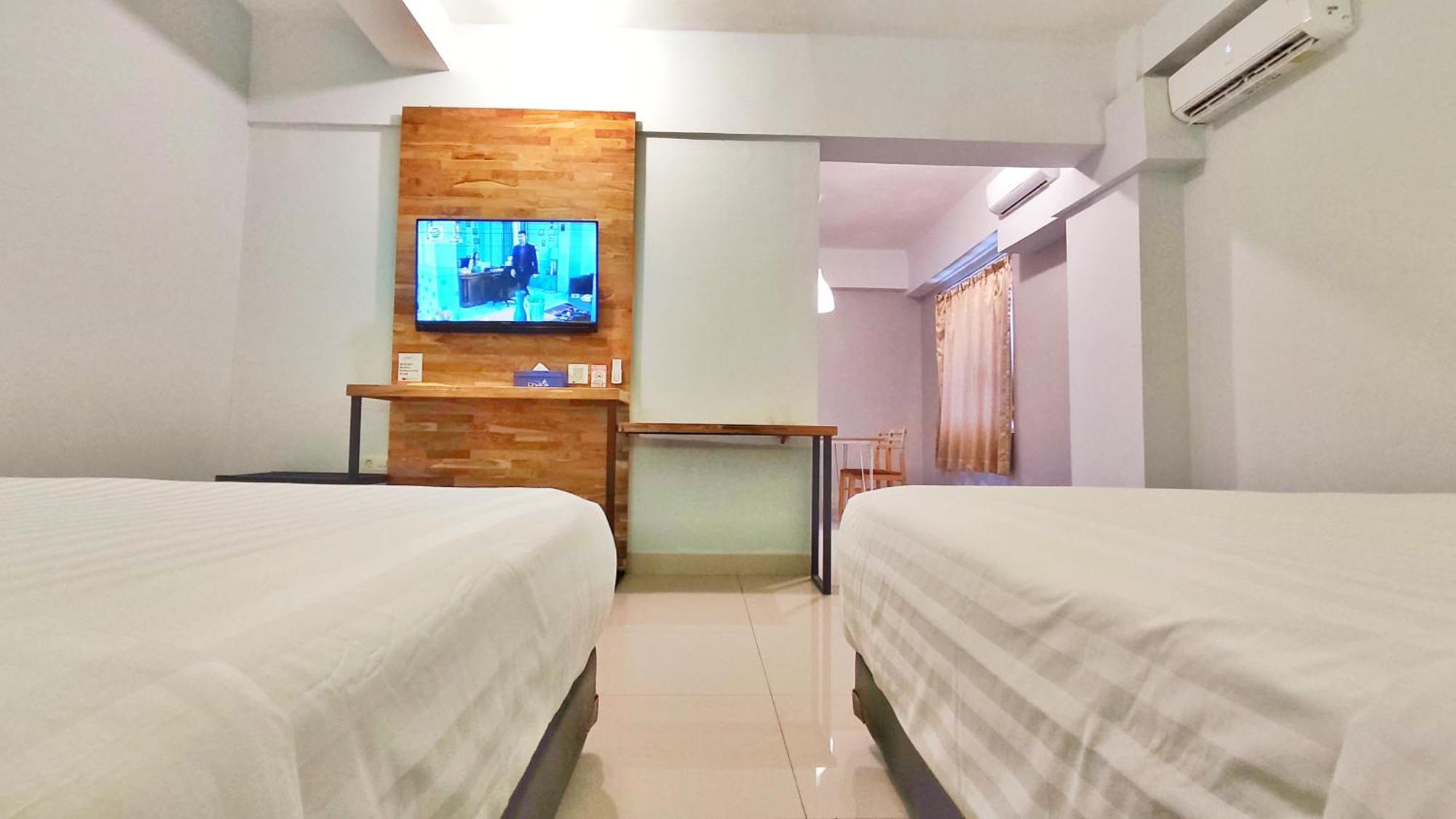 Votel Hotel Charis Tuban Tuban  المظهر الخارجي الصورة