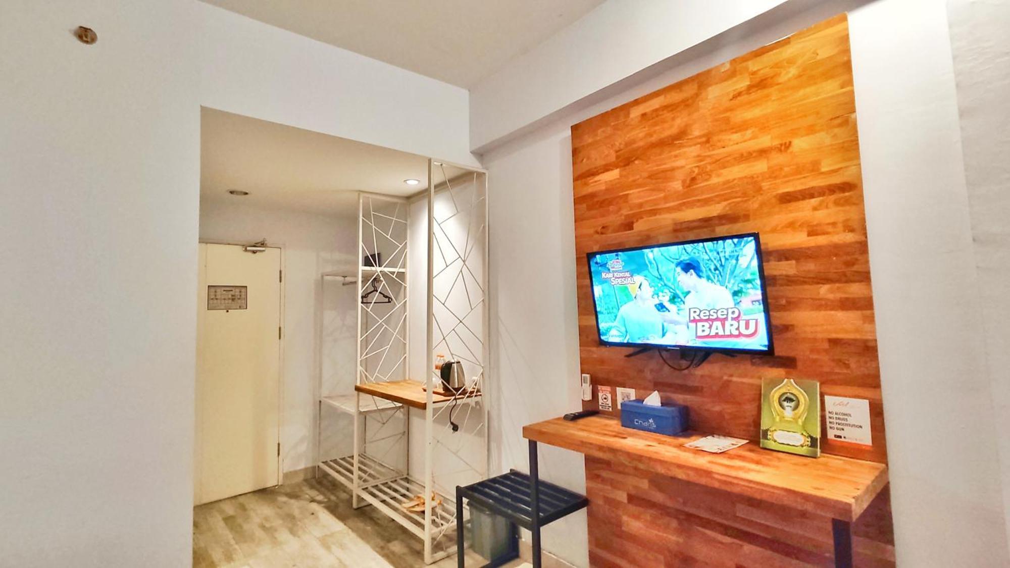 Votel Hotel Charis Tuban Tuban  المظهر الخارجي الصورة
