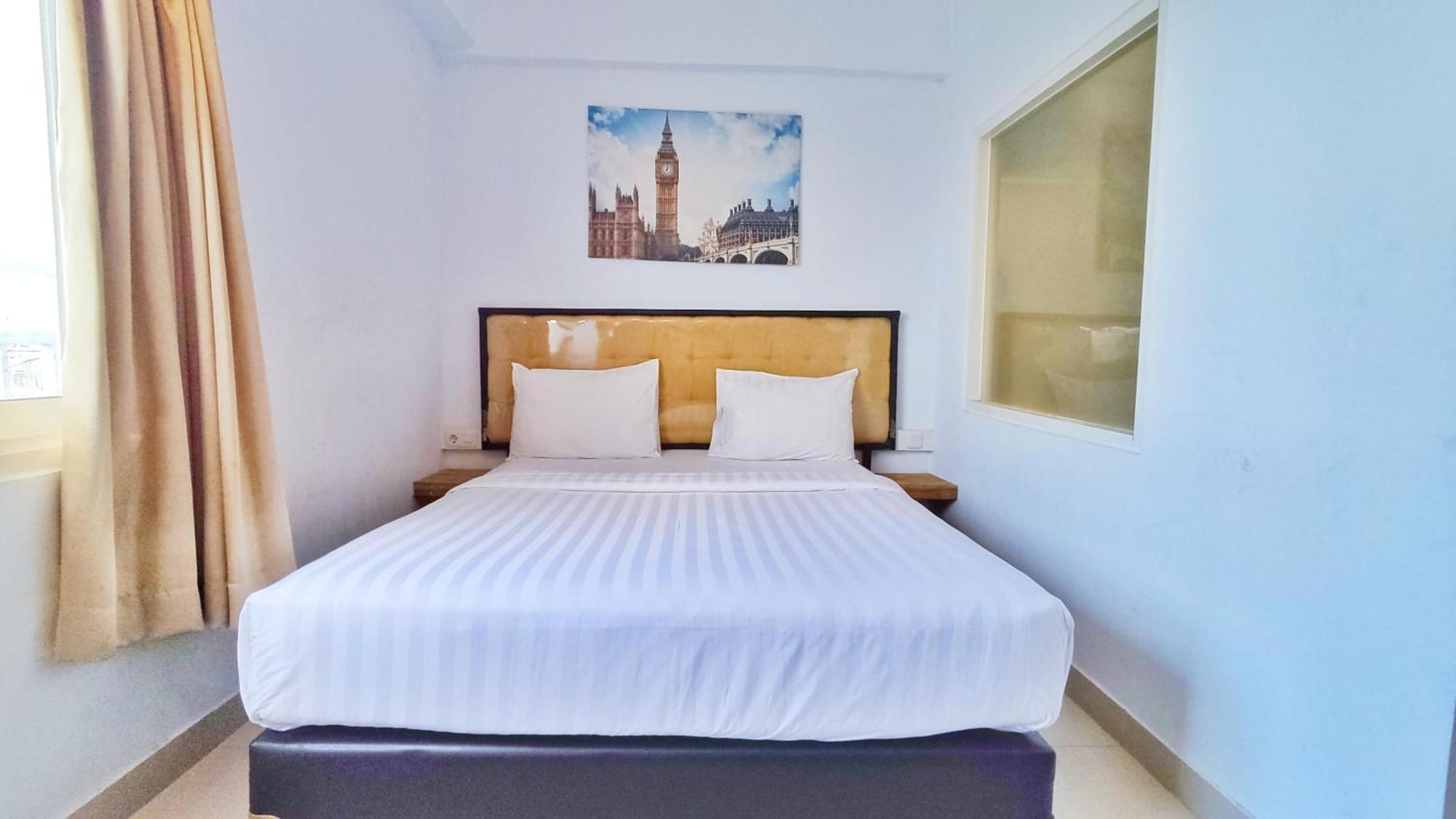 Votel Hotel Charis Tuban Tuban  المظهر الخارجي الصورة